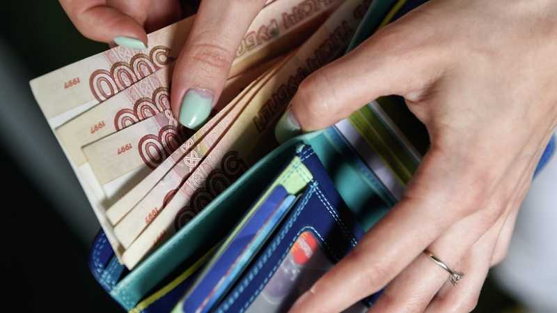 В России зафиксировали значительный отток вкладов из банков